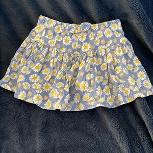Shabby Chic daisy skort size 5/6